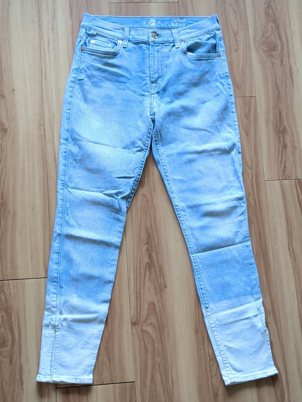 Women’s 7 For All Mankind Light Blue Denim Jeans Fade Into White Slit Bottoms